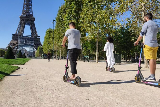 Paris City Tour by E-Scooter with Fun Guide (Small groups) - Cruising the Champs-Elysées to the Arc de Triomphe