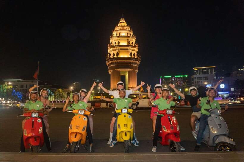 Phnom Penh: City & Silk Island Haft Day or Full Day Tour - A family tofu-skin business
