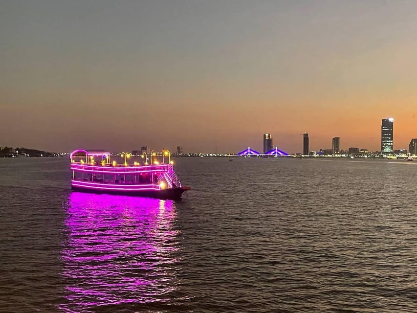 Phnom Penh: City & Silk Island Haft Day or Full Day Tour - Independence Monument and the modern capital