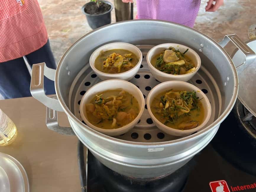 Phnom Penh Evening Food Tour -On Promotion Price limit Offer - Romdeng begins with Cambodian home cooking