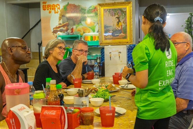 Phnom Penh Evening Foodie Vespa Tour / Tuk Tuk Available - Kandal Market and the open-air food scene
