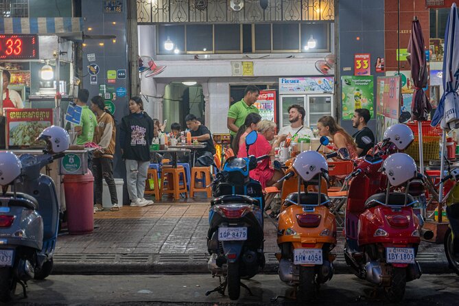Phnom Penh Evening Foodie Vespa Tour / Tuk Tuk Available - Starting at 5:30 pm with a Vespa or tuk tuk