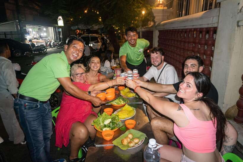 Phnom Penh Night Foodie Vespa Tour / Tuk Tuk Available - Key points to know before you book