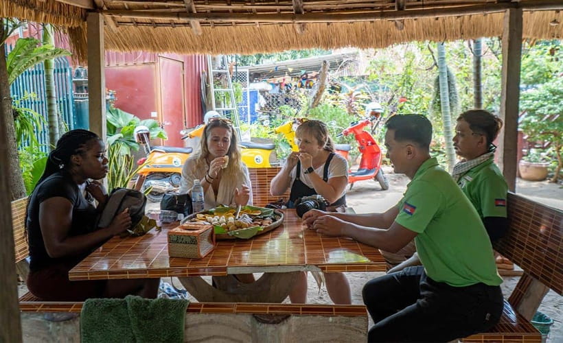 Phnom Penh: Silk Island Tour by Vespa with Tuk Tuk Available - Why Silk Island makes a good Phnom Penh side trip