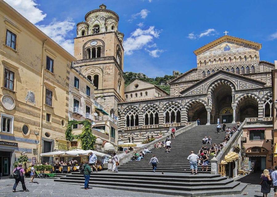 Private Amalfi Coast Tour by Vespa - Self driven option - What the guide adds to a self-drive day