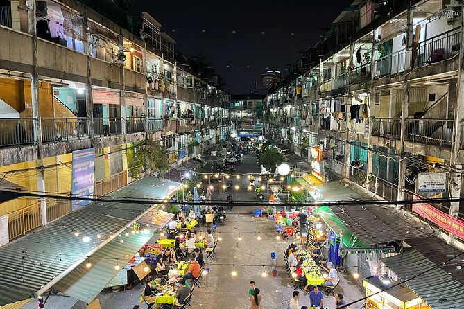 Private Craft Beer and Sightseeing Adventure Tour on Scooter in Ho Chi Minh City - Bún Bò Huế, Bánh Tráng Nướng, and frozen beer