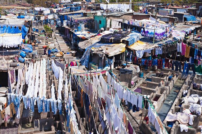 PRIVATE Mumbai Full Day Tour in Premium Car/Bus/Moped with GUIDE - A fast introduction to Mumbai’s grand contrasts