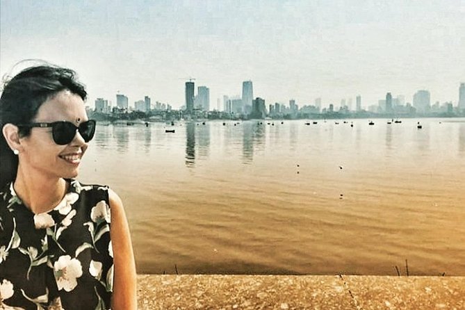 PRIVATE Mumbai Full Day Tour in Premium Car/Bus/Moped with GUIDE - Antilia and the city’s sharp economic contrast
