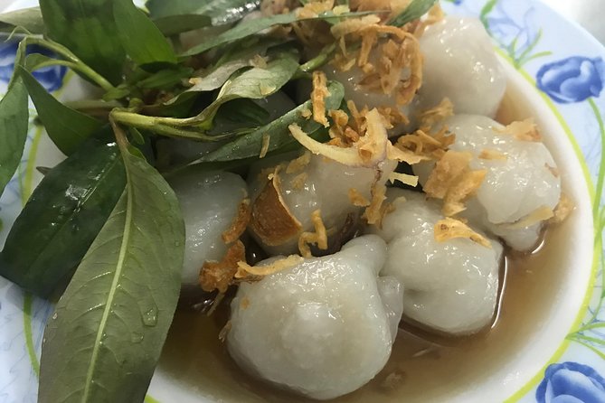 Private Saigon Night Food Tour by Scooter - Stop four: old apartments, coconut ice cream, and stew with bread