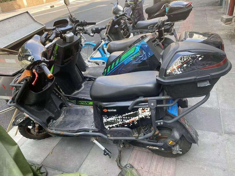 Private Scooter Adventure Tour in Shanghai - The Bund: Shanghai’s Big Visual Finish