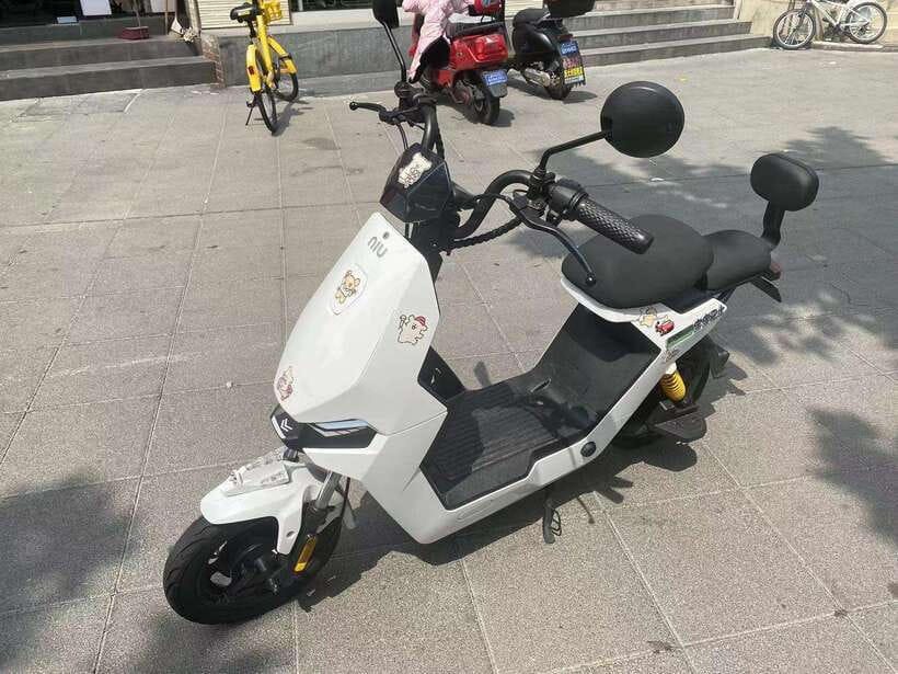 Private Scooter Adventure Tour in Shanghai - Riding Comfort, Safety, and Age Rules