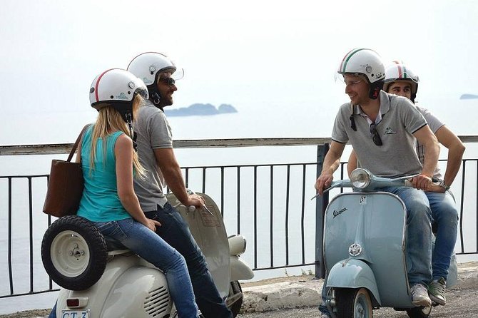 Private Sightseeing Tour in Naples by Vespa - Via dei Tribunali, presepi, and local legends