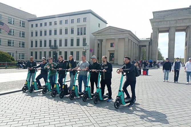 Private Up to 12 Guests-ONE RICKSHAW, E-Bikes, E-Scooters - Alexanderplatz to Museum Island