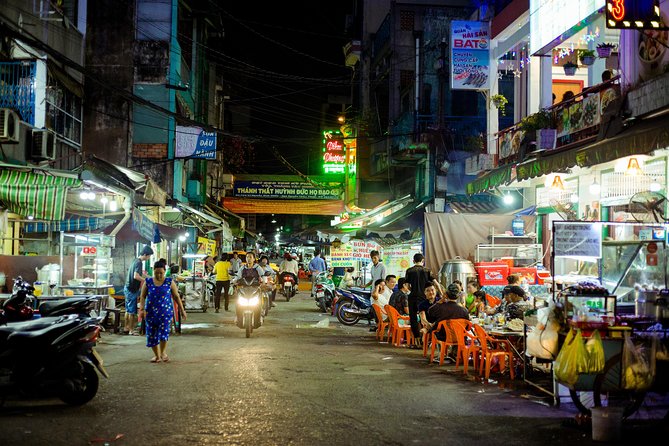 Private Vegan Food Tour By Scooter in Ho Chi Minh City - What riding behind a guide is really like