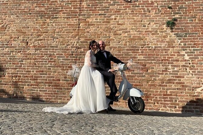 Rent a vintage Vespa for a whole day in Alba - Villages, Viewpoints, and Plenty of Photo Stops