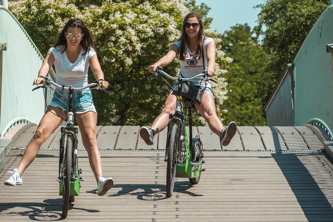 Rent your E-Scooter Hugo Bike in Prague! - Seeing Prague from a higher, easier viewpoint