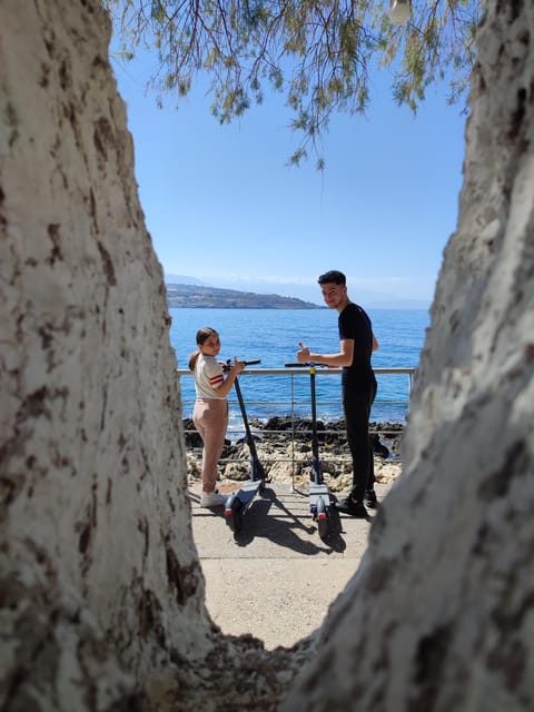 Rethymno: e-Scooter tour on the old and new town - From the Venetian harbor to the Egyptian lighthouse