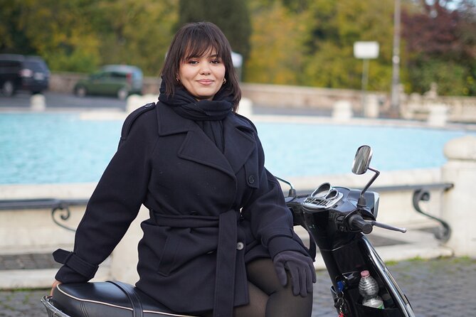 Roma Vespa Tour Pick-up from Hotel - The Colosseum stop: 20 minutes for the classic photograph