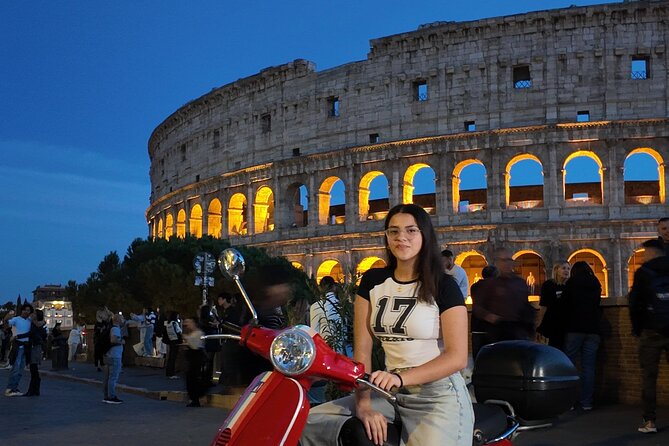 Roma Vespa Tour & Traditional Roman Food and Extras - Starting at the Colosseum