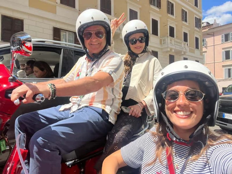 Rome 1.5 hours Private tour in Vespa Sidecar vintage style - The Jewish Ghetto and the Tiber River