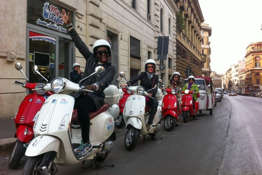 Rome 24-Hour Vespa Primavera Rental - Your Rome route: Colosseum to Piazza Venezia