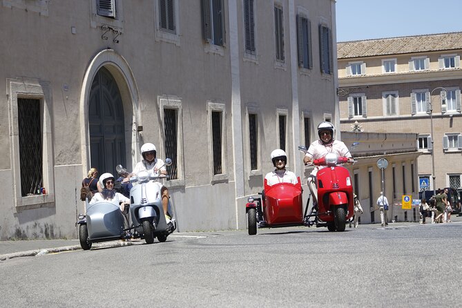 Rome 3 hours Vespa Sidecar Private Tour with Gelato - The Pantheon and gelato in a historic alley