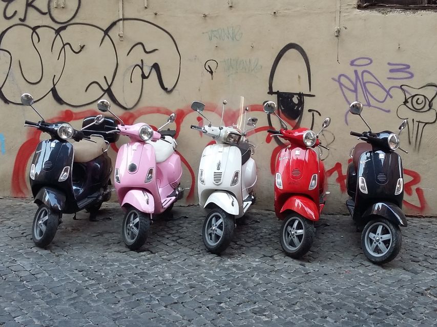 Rome by night on Vespa - Why a Vespa works so well in Rome at night