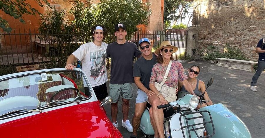 Rome: Evening Fiat 500 and Vespa Prosecco Tour - Pyramid of Cestius: an unexpected Roman landmark