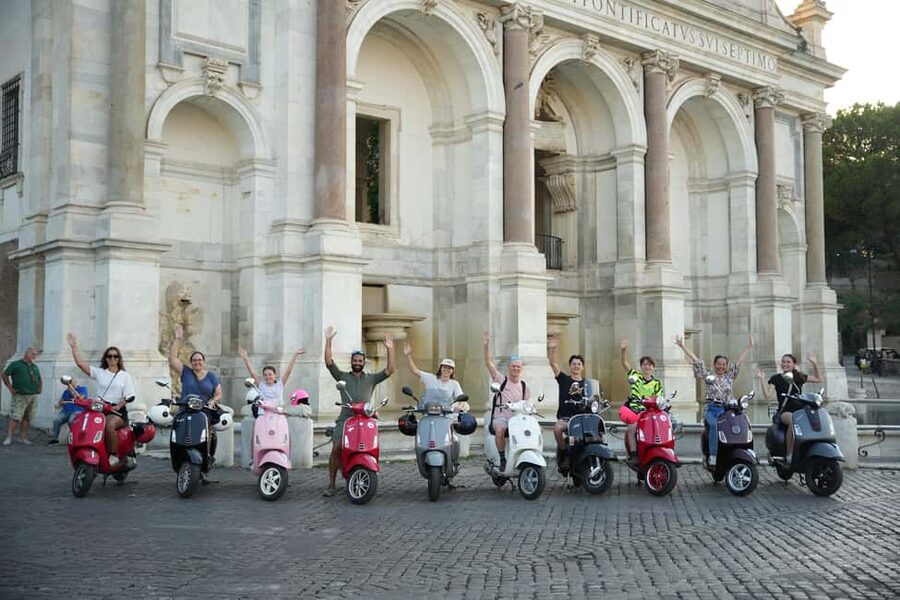 Rome: Guided Vespa Experience with Professional Photoshoot - Guide service and group size