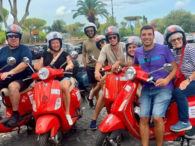 Rome: Guided Vespa Tour with Self-Drive or as a Passenger - Key points at a glance