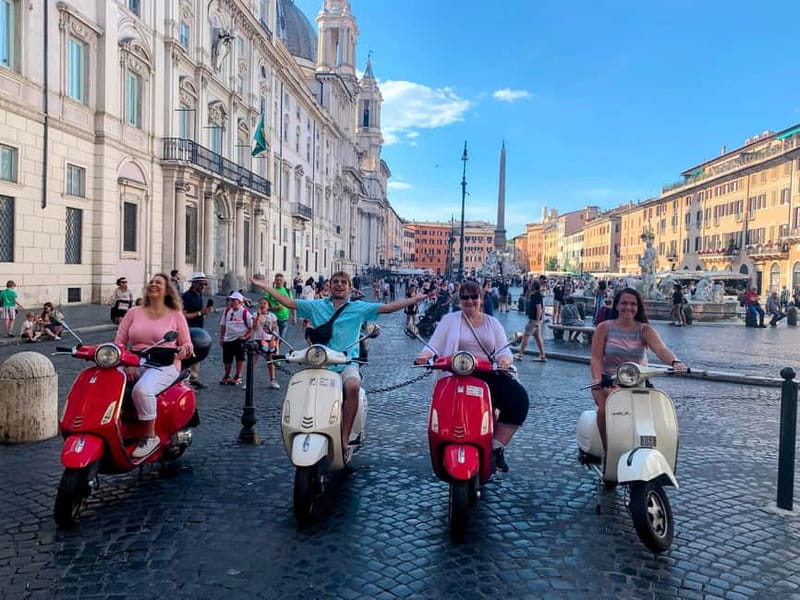 Rome: Guided Vespa Tour with Self-Drive or as a Passenger - The guides and the commentary