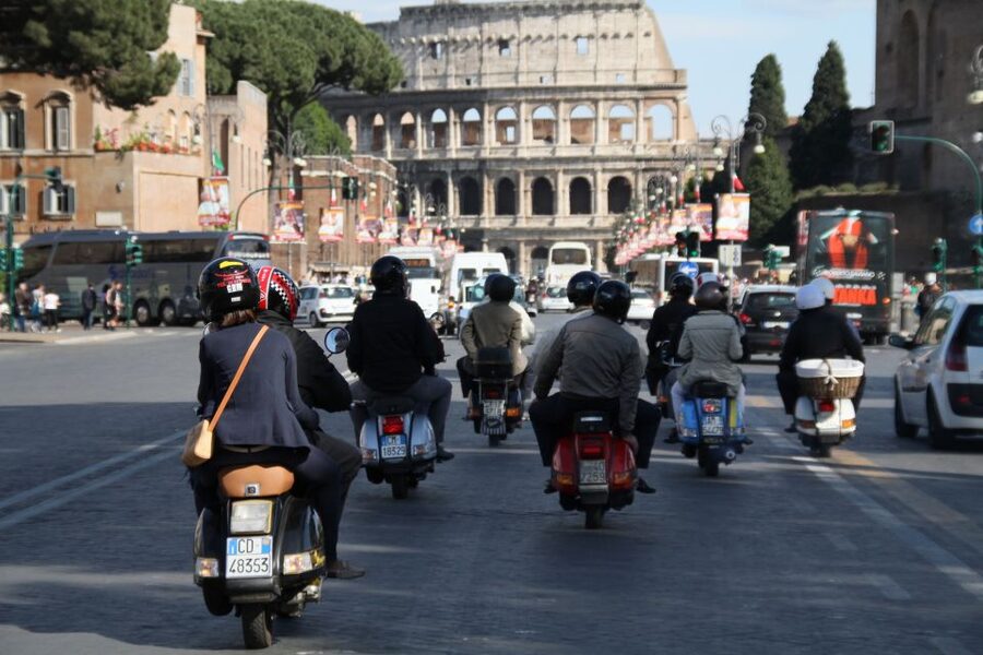 Rome: Half-Day Vespa Tour with Private Driver - Grand Rome Tour: the major sights in one ride