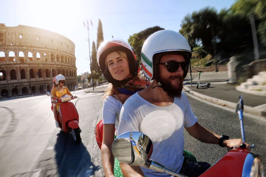 Rome: Self-Driven Sightseeing Tour by Vespa - Seeing the Colosseum and Ancient Rome by scooter