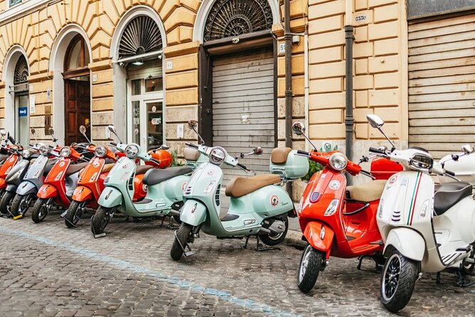 Rome Vespa 125cc Daily Rental - Building your own Rome route