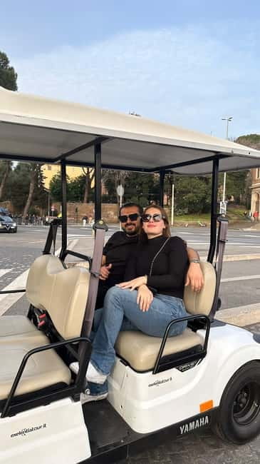 Rome Vespa Experience with Professional Photoshoot - Guides, languages, and the feel of the tour