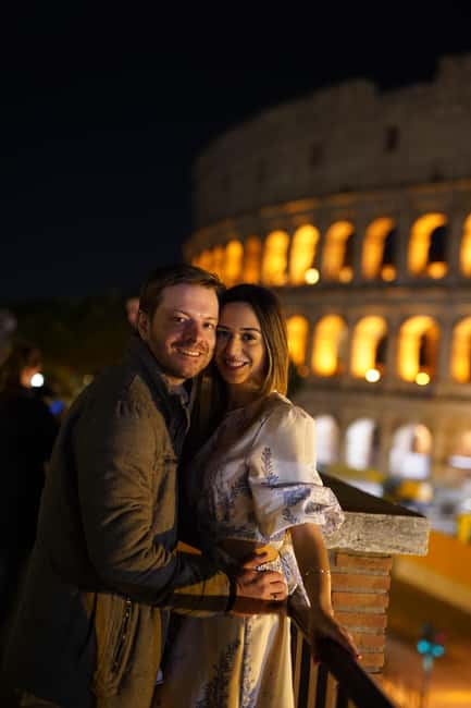 Rome: Vespa Night Experience with Aperol Spritz & Photos - The Colosseum Lit Up at Night