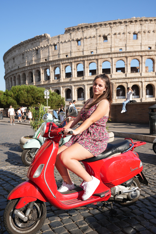 Rome: Vespa Photo Tour with Historic City Highlights - Trastevere From the Passenger Seat
