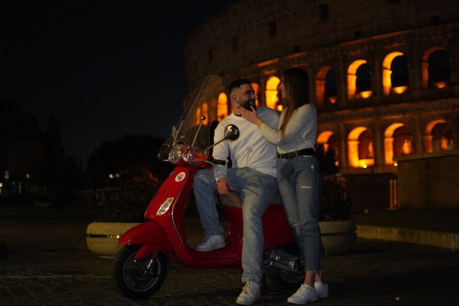 Rome: Vespa Scooter Night Tour with Pro Photographer service - Why a night Vespa ride works so well in Rome