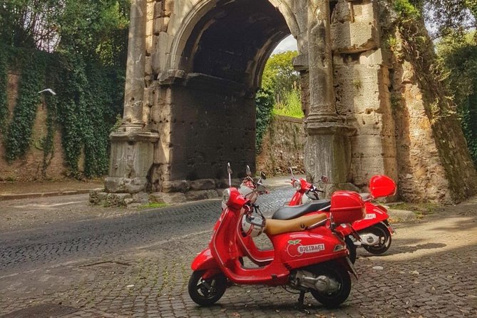 Rome Vespa Small Group Sightseeing Tour, 3 Hour Experience - Safety, comfort, and what to wear