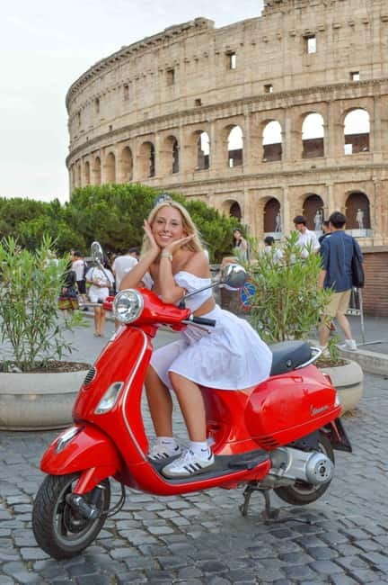 Rome: Vespa tour “When in Rome” with Dessert and Photography - Trastevere by scooter