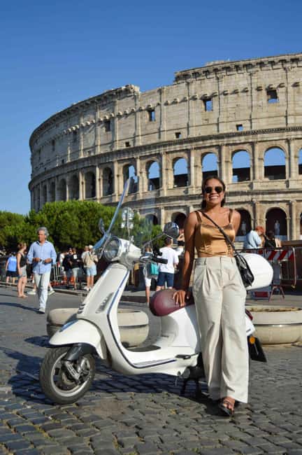 Rome: Vespa tour “When in Rome” with Dessert and Photography - Sunset from Gianicolo Hill