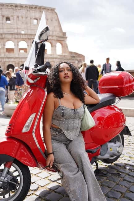 Rome: Vespa Tour with Hidden Gems and Driver - What the driver-led format feels like