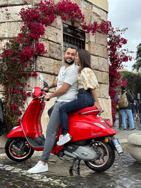 Rome: Vespa Tour with Local Guide - Fontana dell’Acqua Paola and the refreshment stop