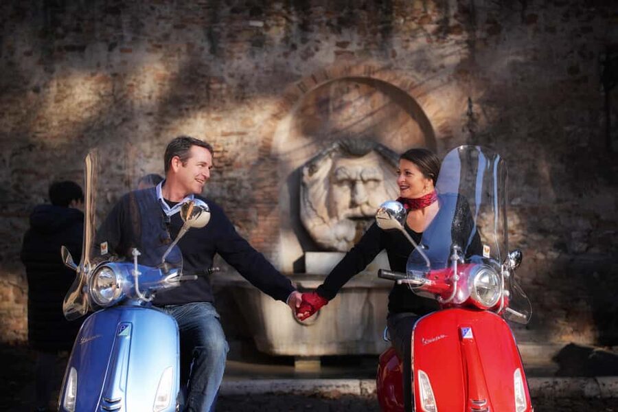 Rome: Vespa Tour with Professional Photographer - Why a Vespa is a smart way to meet Rome