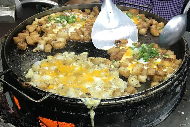 Saigon After Dark & Food Tour By Scooter - Thich Quang Duc Memorial and Nguyen Thien Thuat