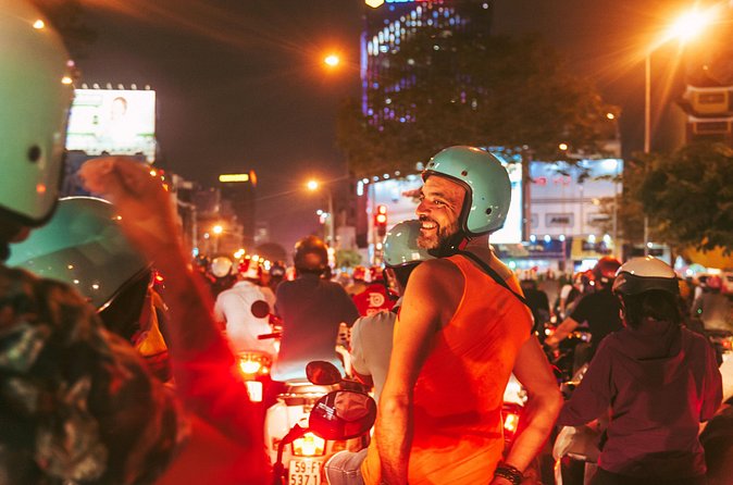 Saigon After Dark Night Tour by Scooter + 7 tastings - Chinatown and Chợ Lớn after dark