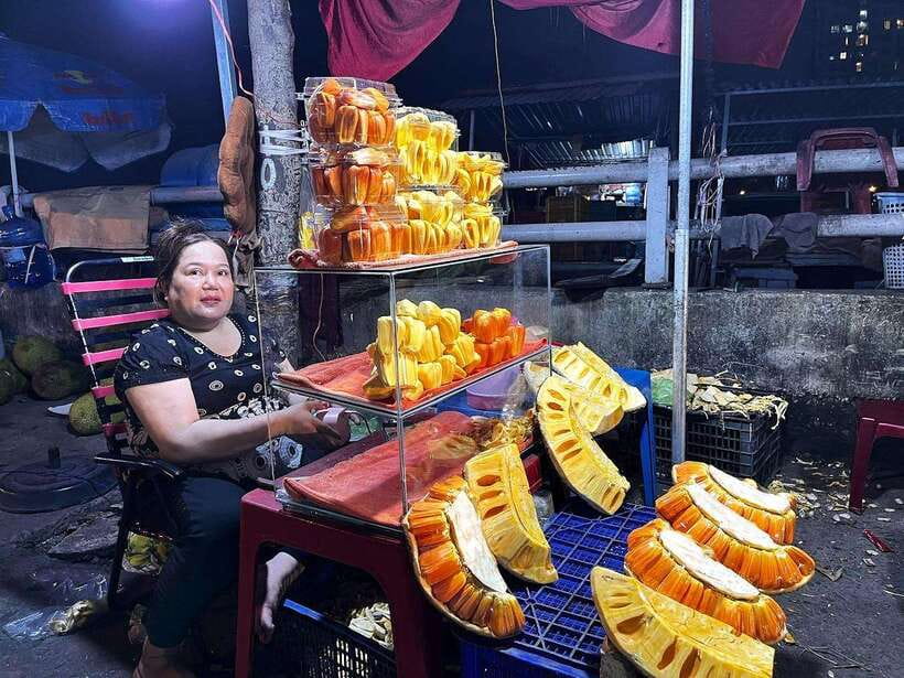 Saigon: Floating Market and Food Tasting Tour by Scooter - Key points at a glance