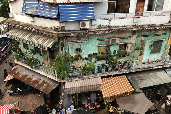 Saigon Morning And Afternoon Adventure Street Food Tour by Vespa - Guides, riding comfort, and practical details