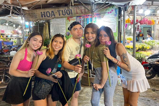 Saigon Private Street Food Tours on Scooter with Local Bubbies - What the guides add to the experience