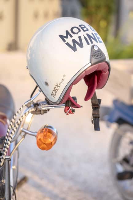 Saint-Emilion: Vintage moped rides and tours - The 35 km route through wine country